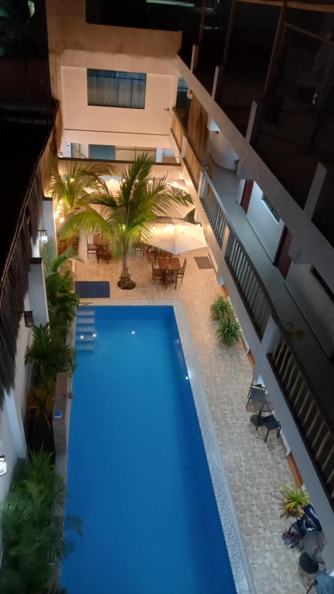 Ola Marina Hotel *