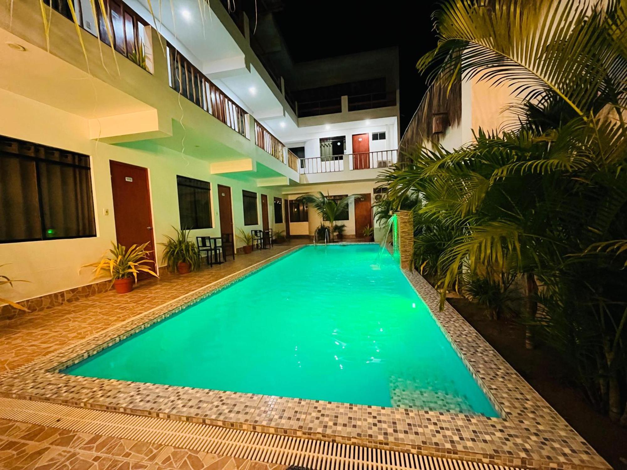 Ola Marina Hotel