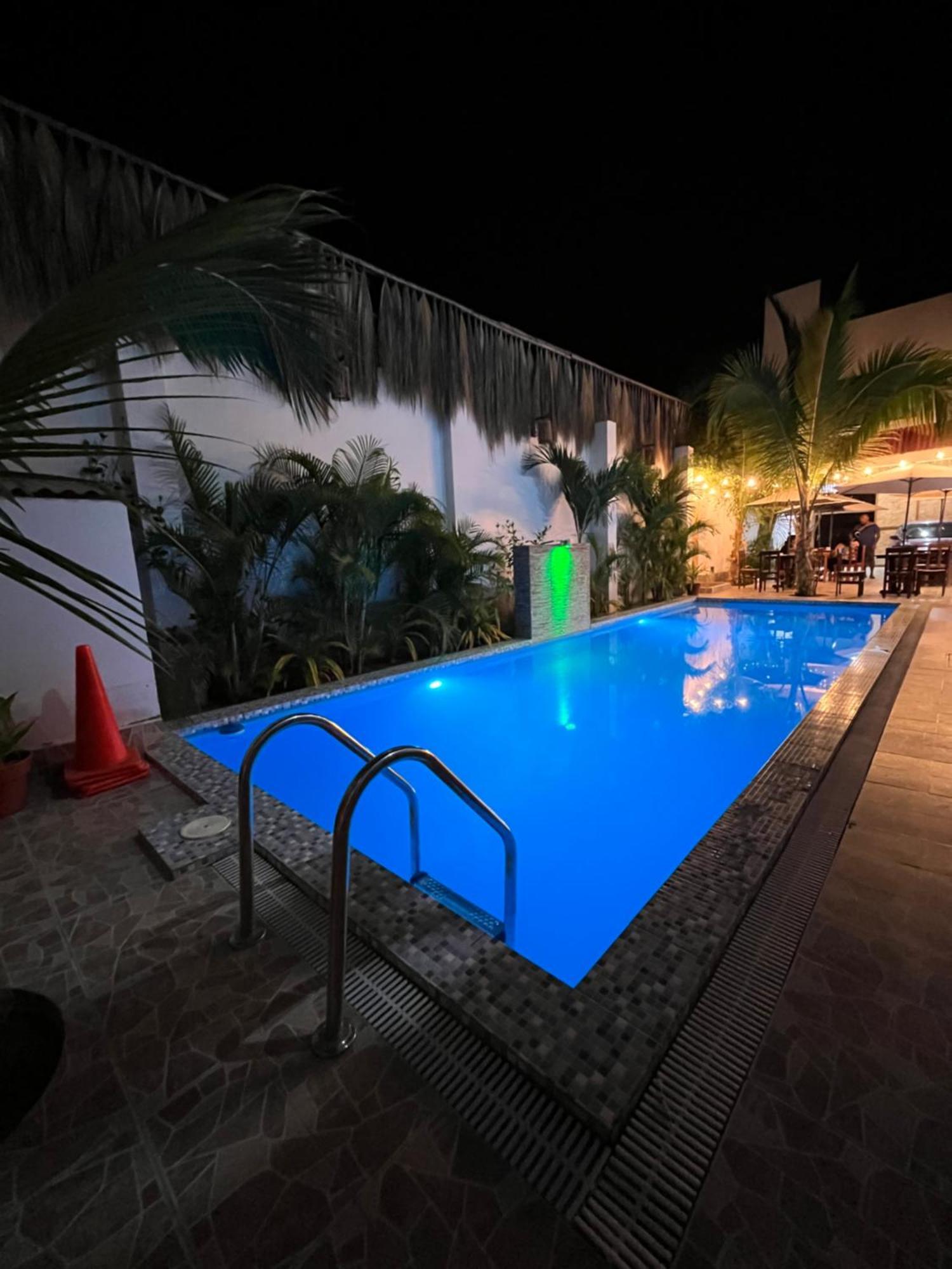 Ola Marina Hotel Mancora
