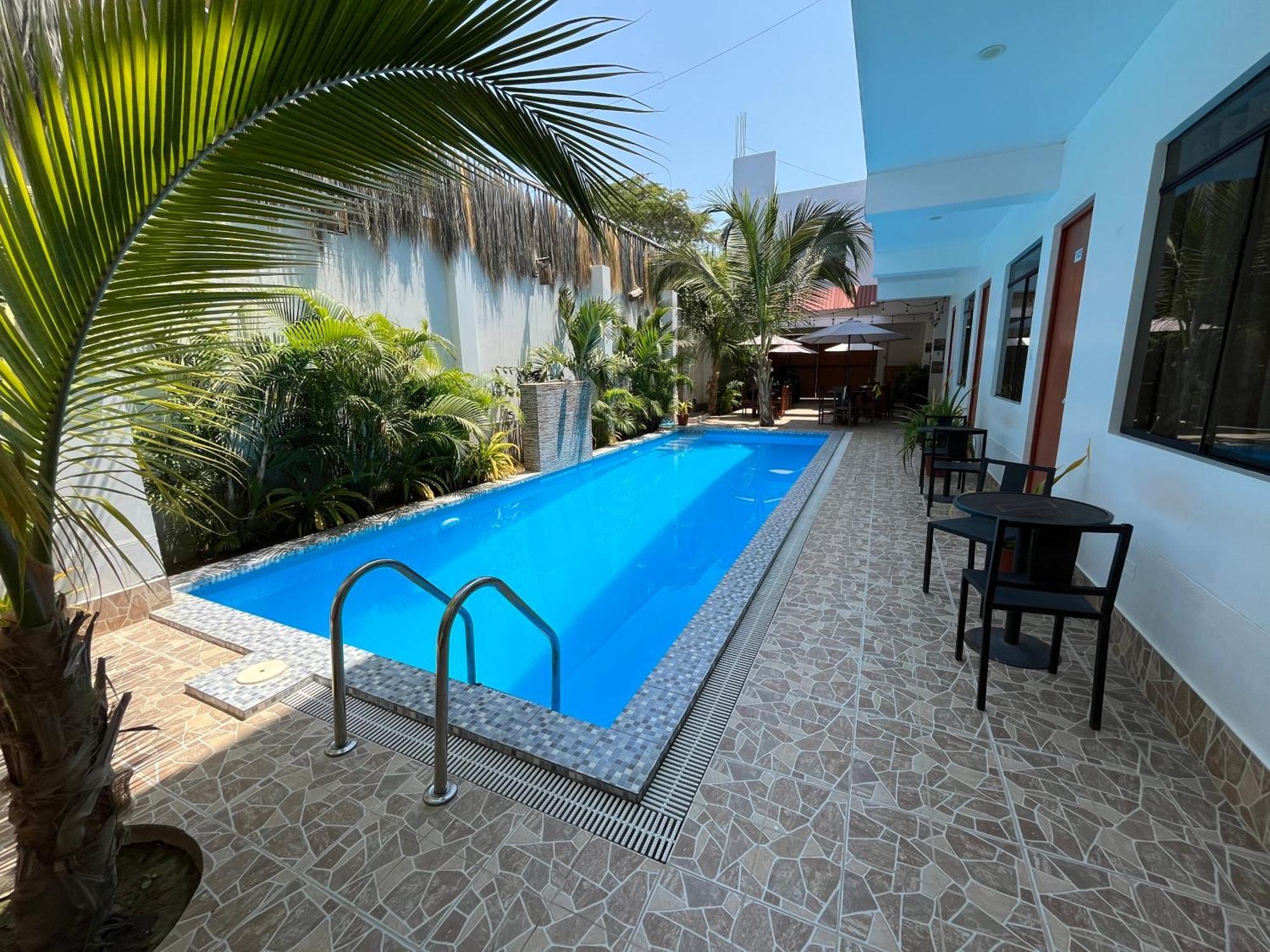 Ola Marina Hotel